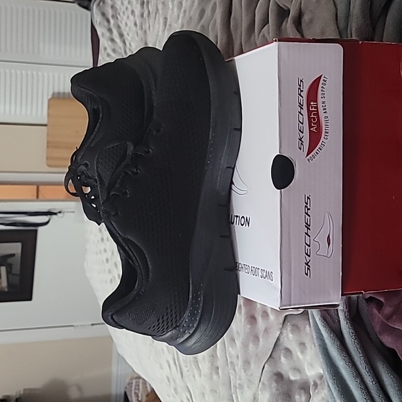 Skechers Archfit Black Woman's Size 6.5 Athletic Shoes - Picture 9 of 11